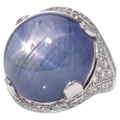 Vintage Platinum ladies' dome ring with 46 cts. of round natural cabochon sapphire