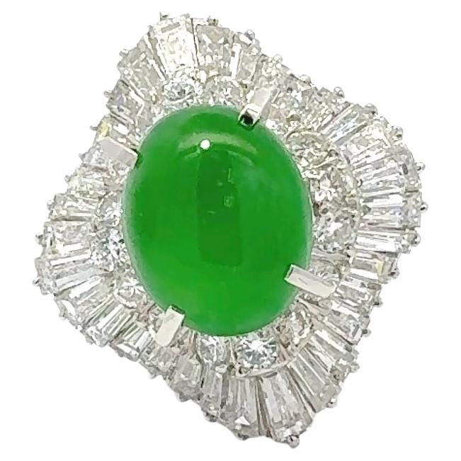 Anello di giadeite da donna in platino con diamanti