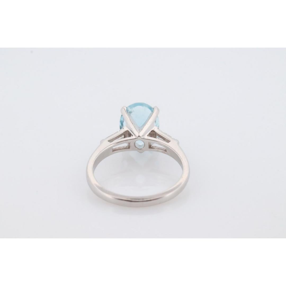 Grande bague aigue-marine et diamant baguette effilée en platine. Apprécié Platine en vente 4