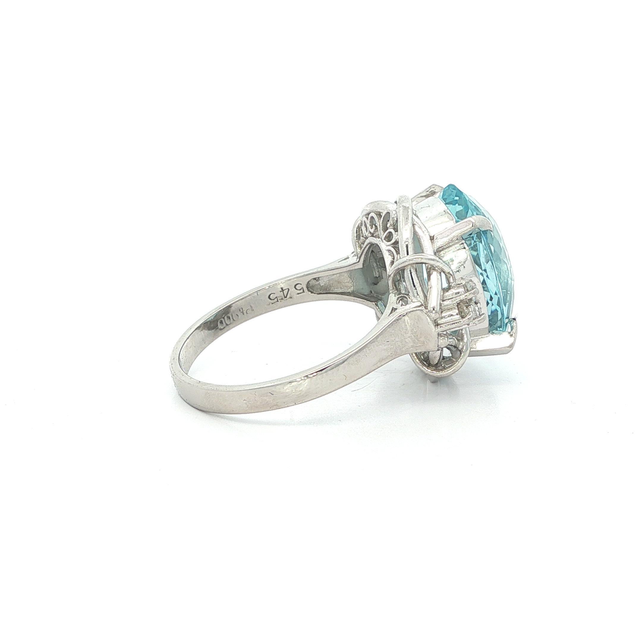 Platinum Large Oval Blue Aquamarine w/ Diamond Accents 5.59ctw Ring For Sale 4