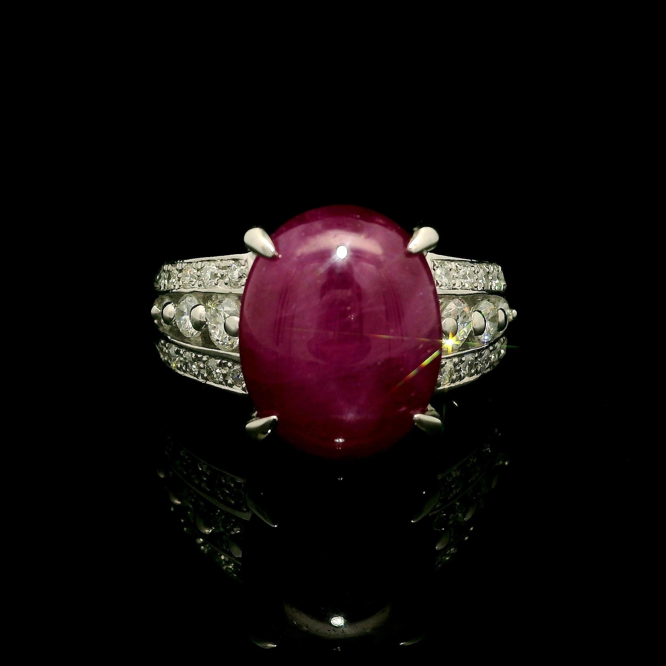 Anello cocktail in platino con cabochon ovale grande e stella di rubino da 0,44 carati con diamante in vendita 5