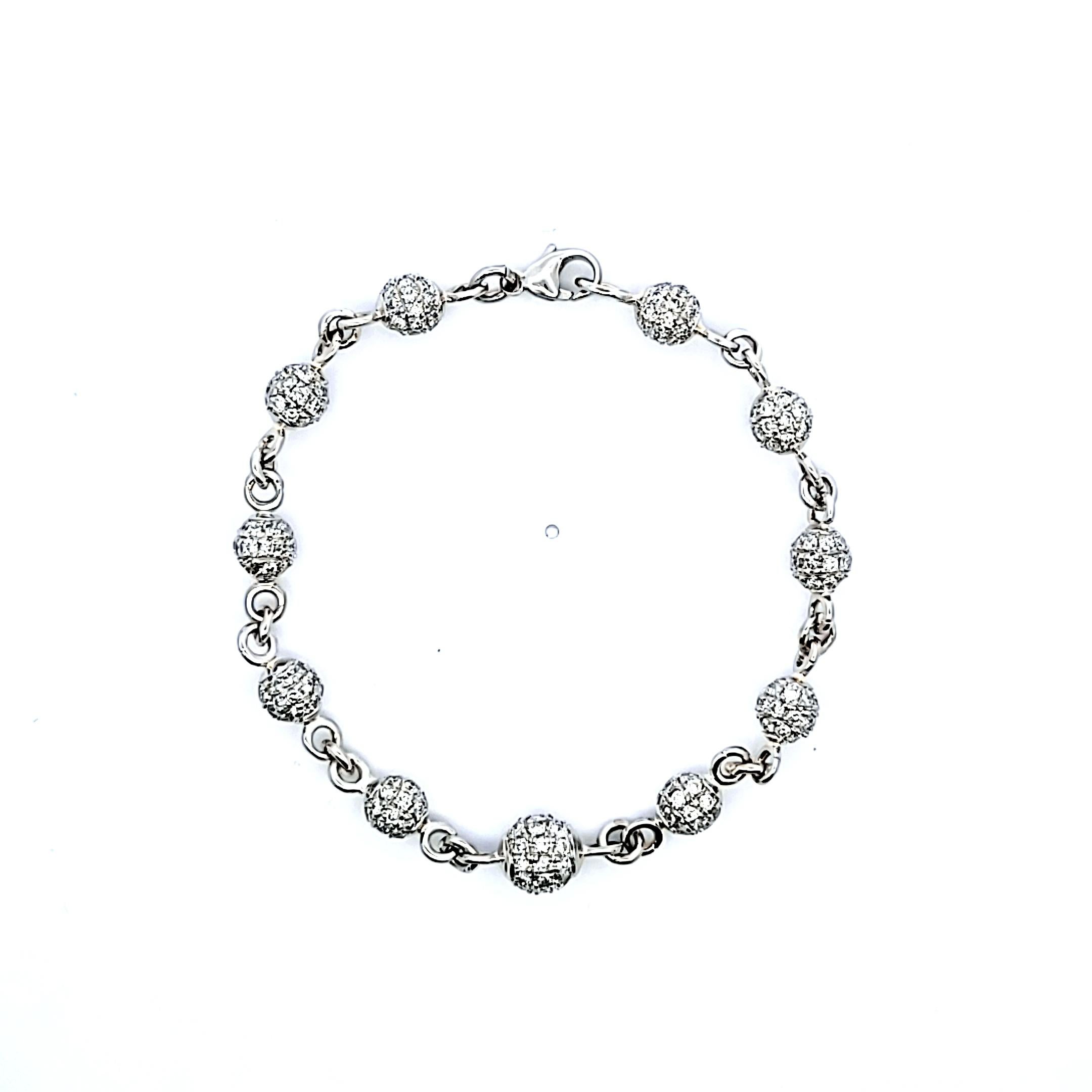Pulsera de eslabones de platino con esferas de diamantes brillantes redondos G-SI1 de 13,60 ct en venta 1