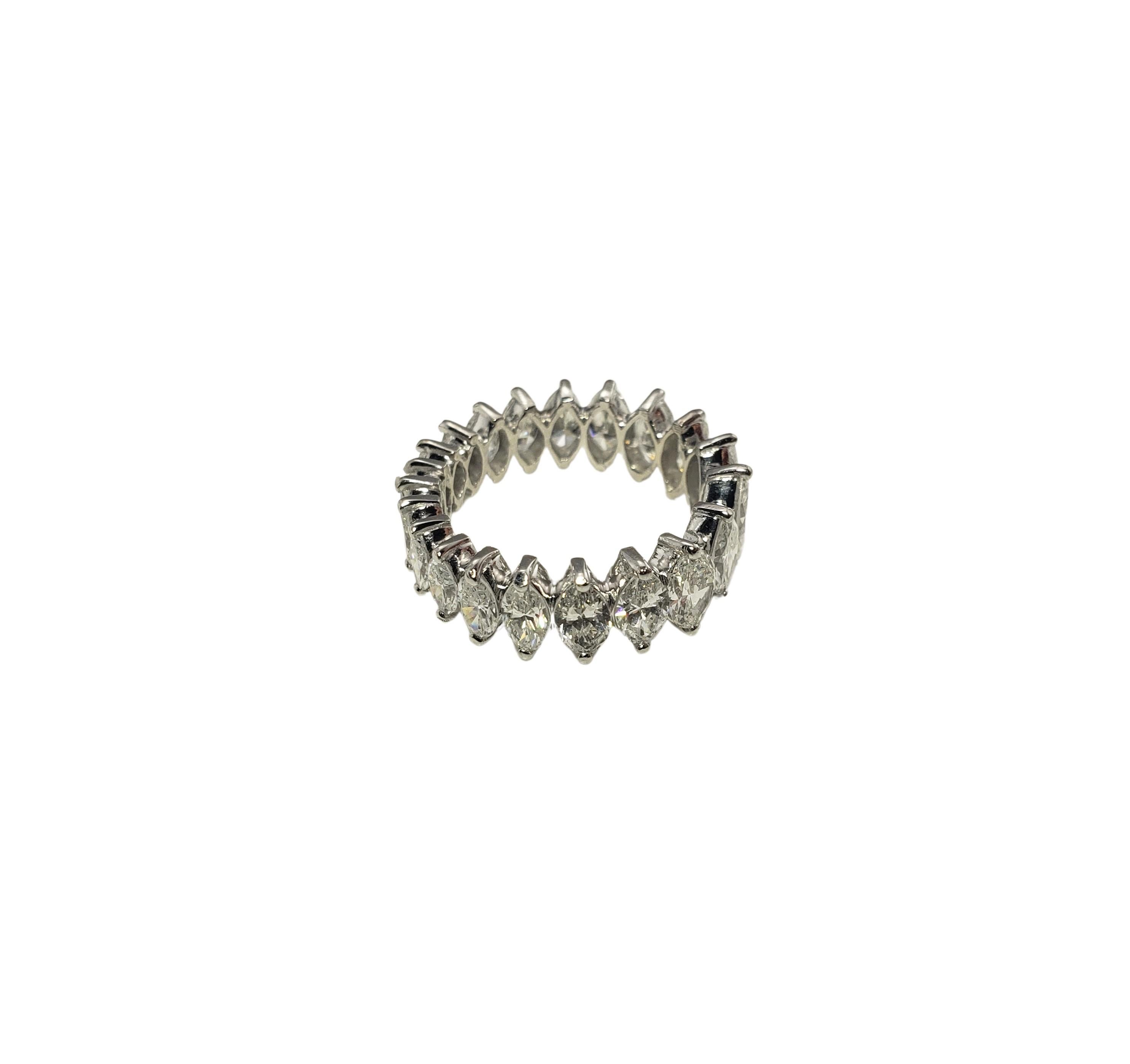 Platin Marquis Diamant Eternity-Ring Größe 6,75 #17355 im Zustand „Gut“ im Angebot in Washington Depot, CT