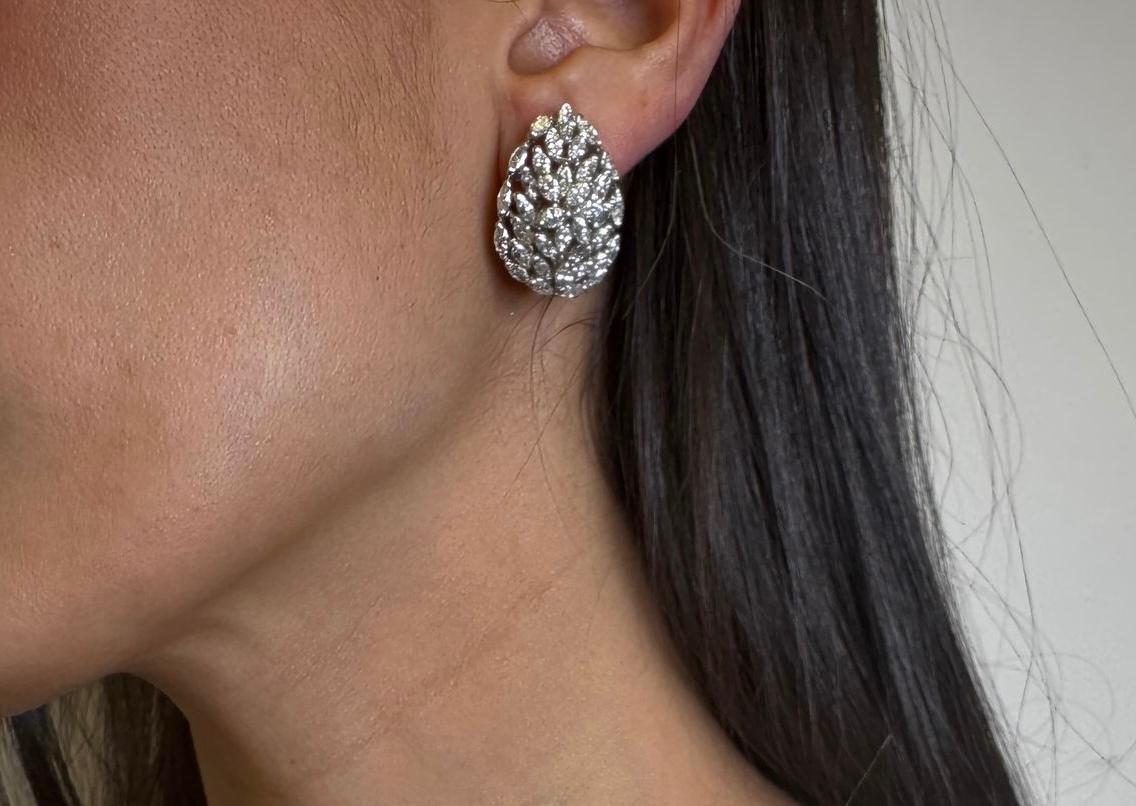 Platin Marquise Diamant Cluster-Ohrringe  Getragen von Huma Abedin bei ihrer Hochzeit im Angebot 4