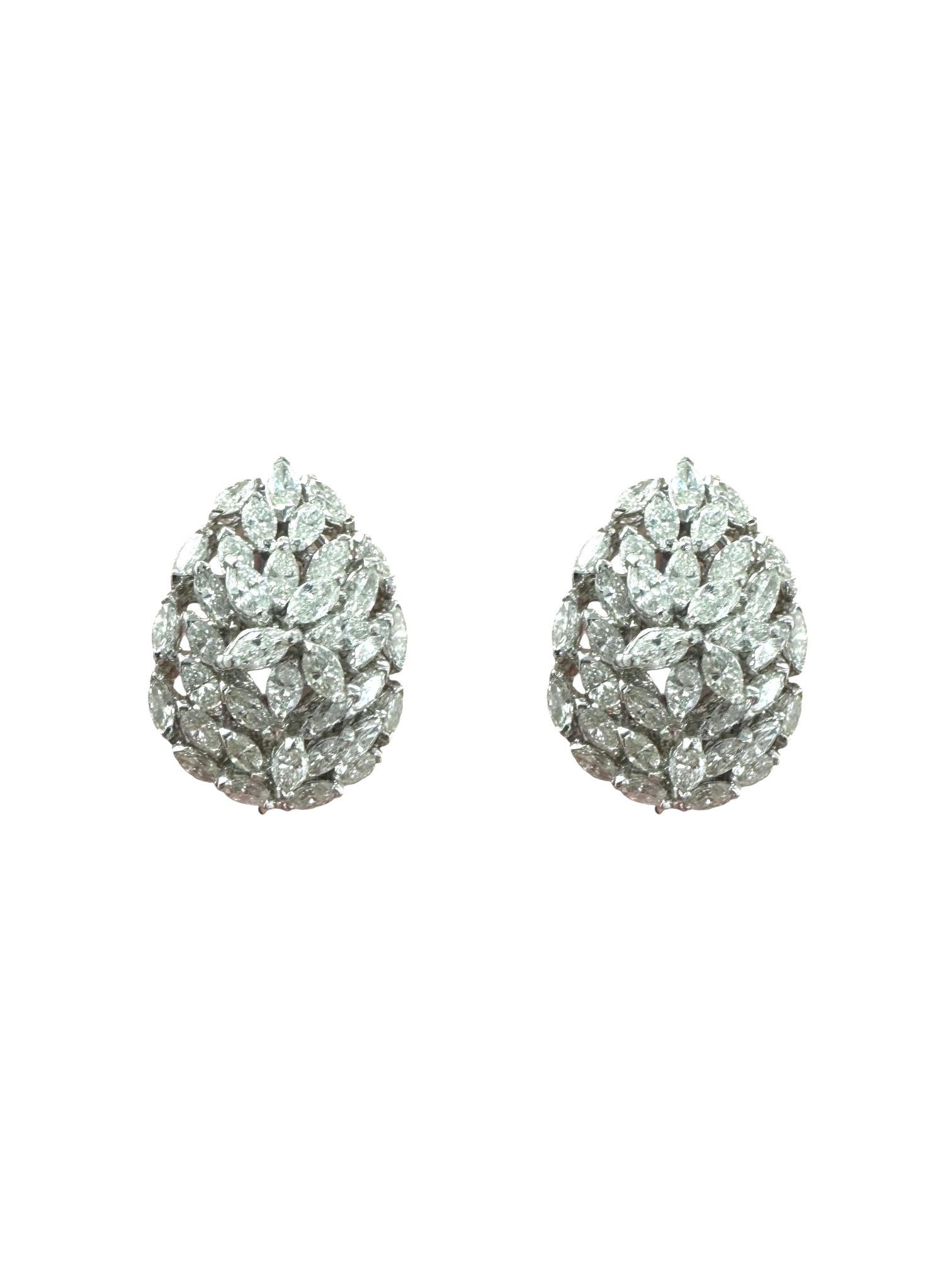 Platin Marquise Diamant Cluster-Ohrringe  Getragen von Huma Abedin bei ihrer Hochzeit im Angebot