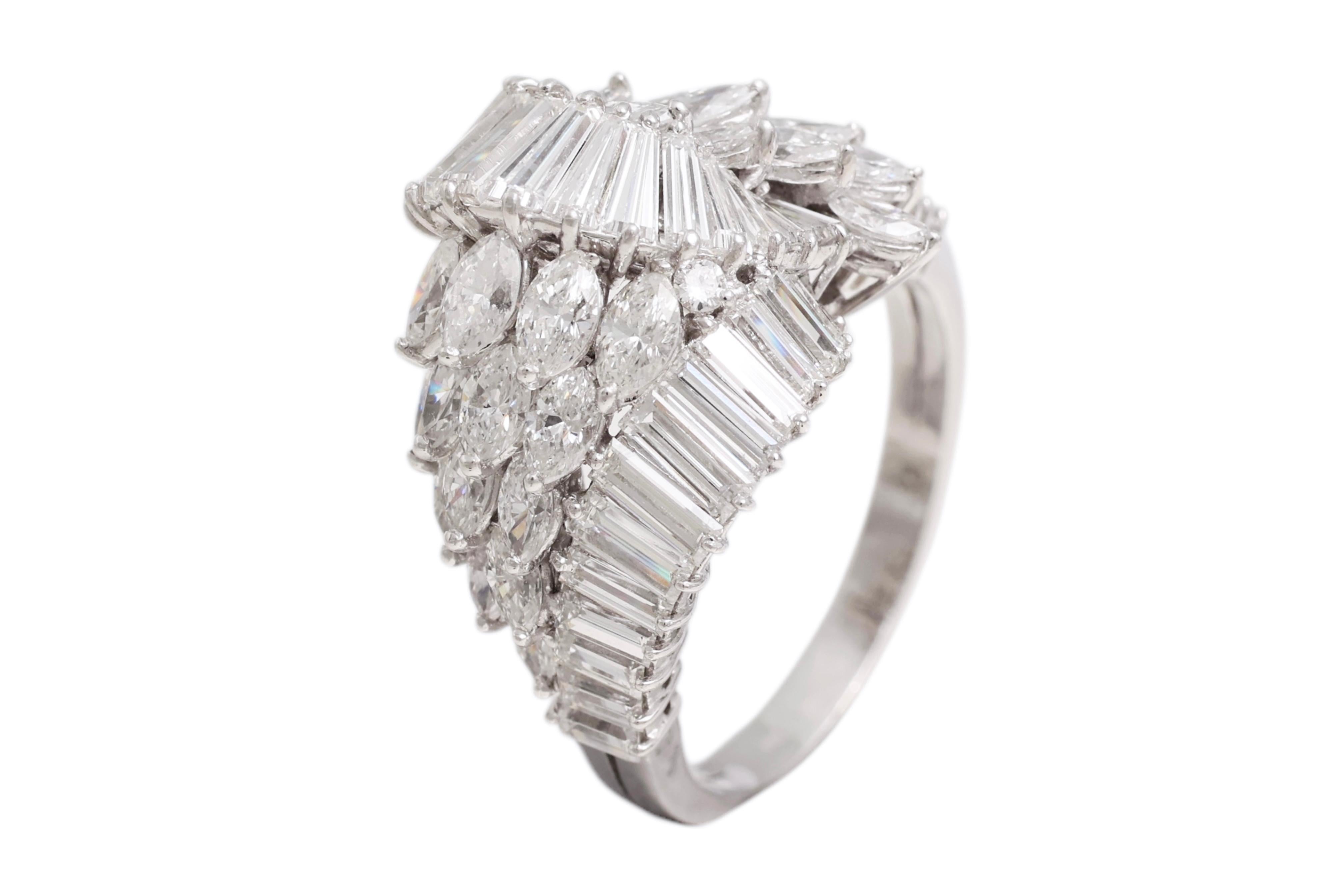 Platinum Marquise, Tapers & Baguette Cut Diamonds Engagement Ring In Excellent Condition For Sale In Antwerp, BE