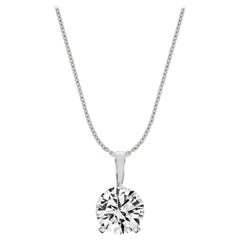 Pendentif Martini à 3 griffes en platine avec diamant naturel de 2 carats