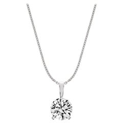 Pendentif Martini en platine à 3 griffes avec diamants naturels de 3/4 carats