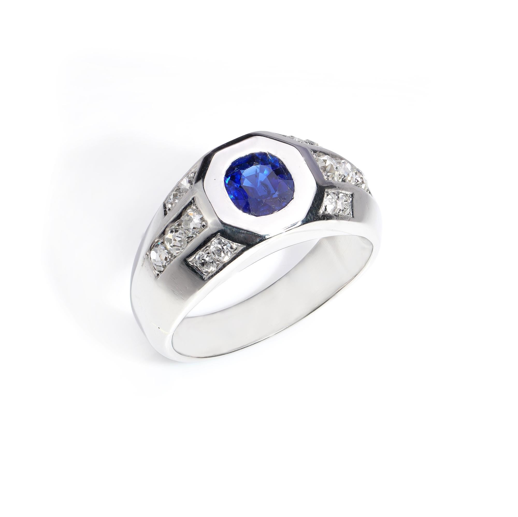 Oval Cut Platinum men's ring with blue sapphire and old-cut diamonds For Sale