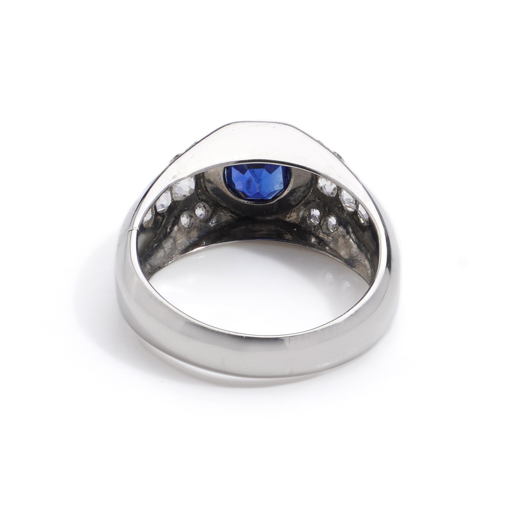 Women's or Men's Platinum men's ring with blue sapphire and old-cut diamonds For Sale