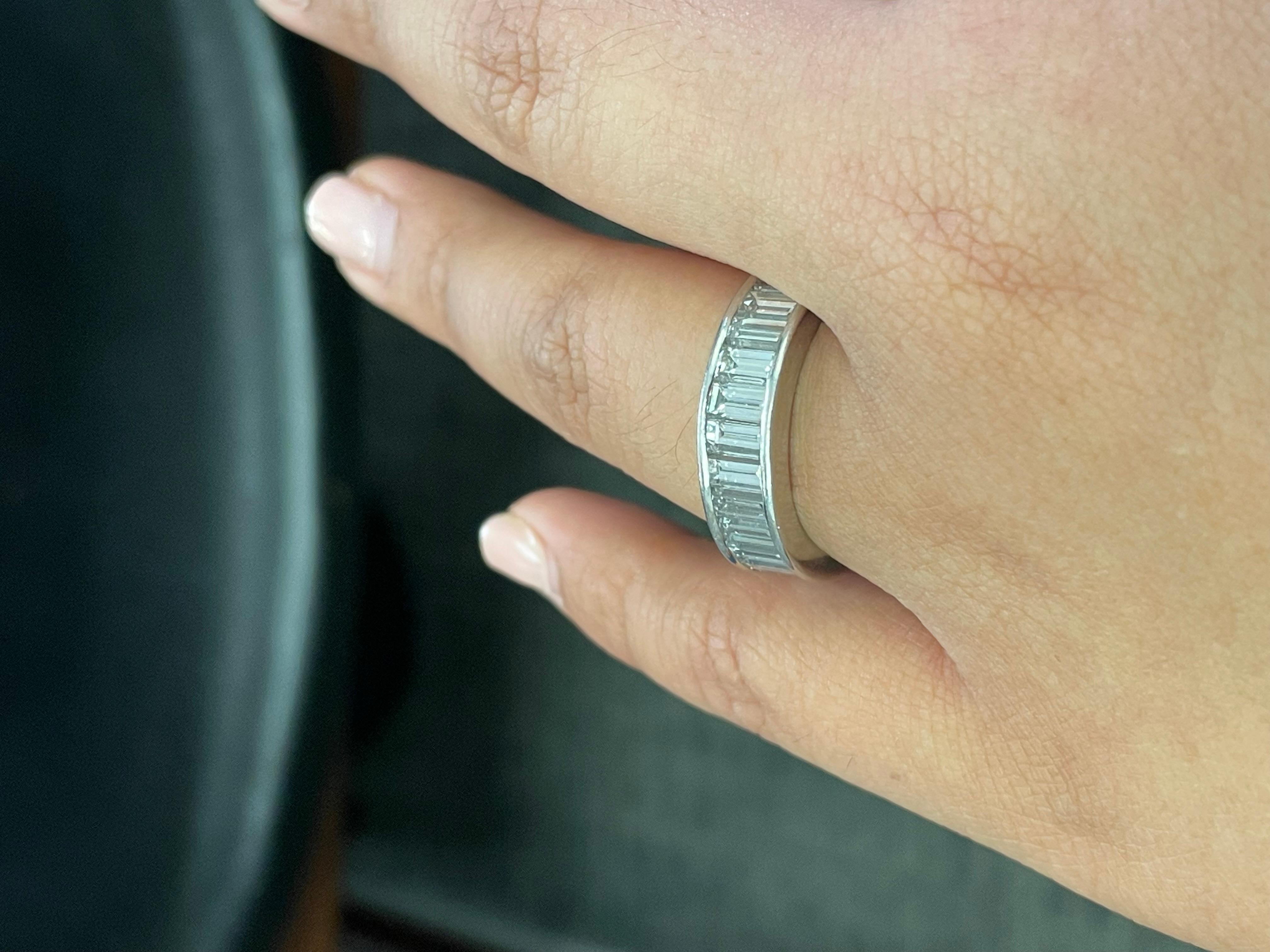 Platinum Mount Baguette Diamond Wedding Band  In Good Condition For Sale In New York, NY