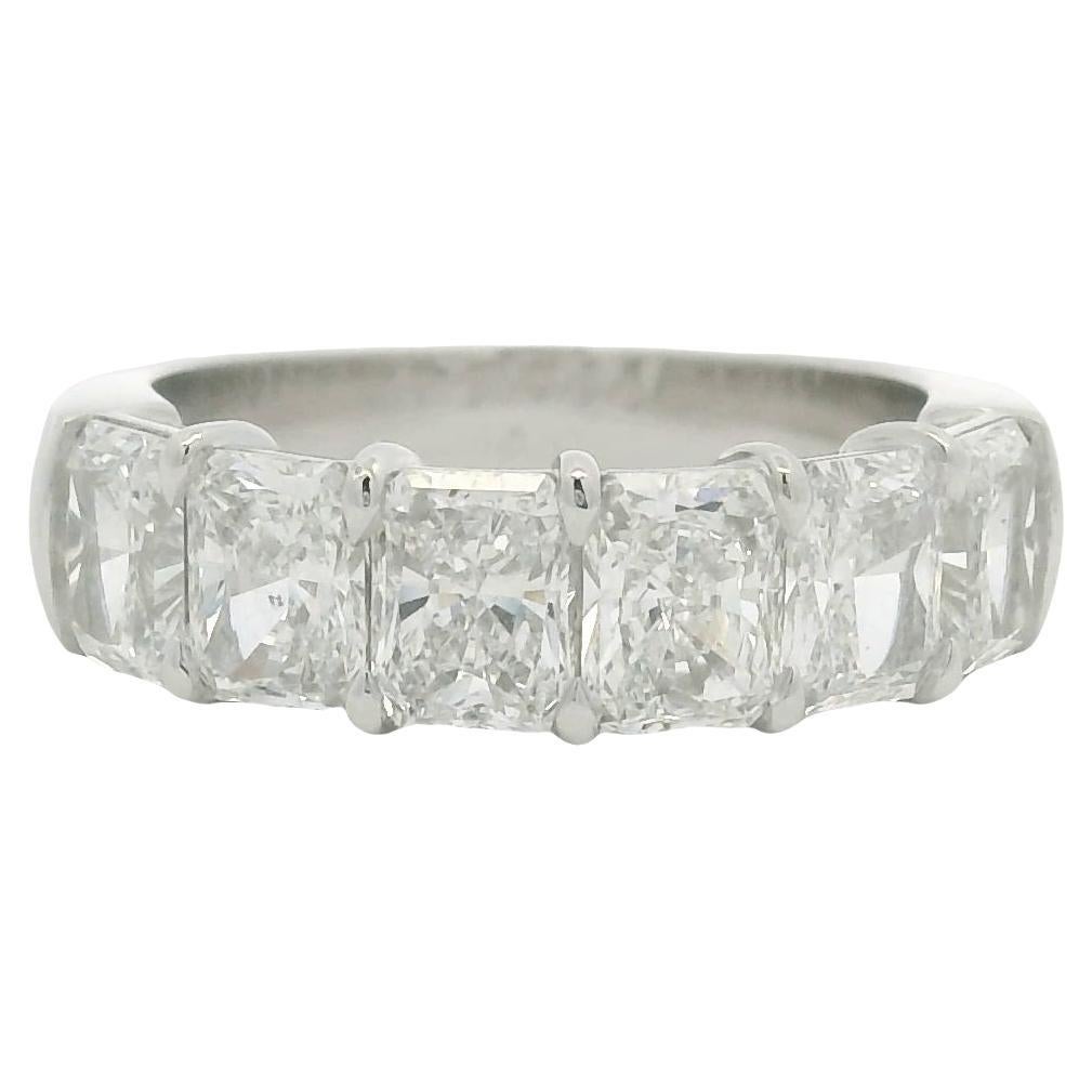 Anillo de Platino Natural con 6 Diamantes de Corte Radiante de 3,12 Quilates En Stock en venta