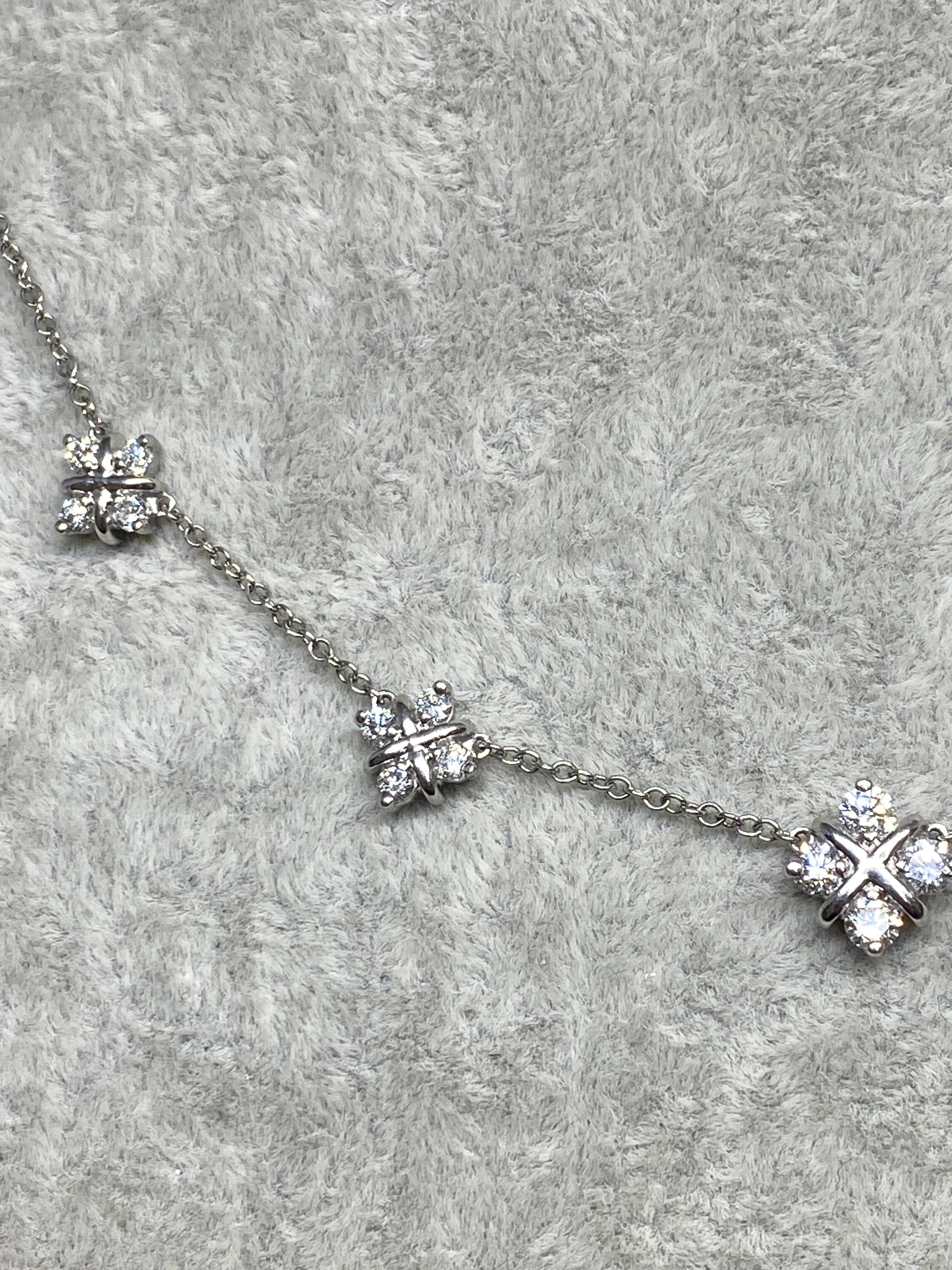 Platinum & Natural Brilliant Cut Diamond Cluster 1.10ctw Station Necklace For Sale 8