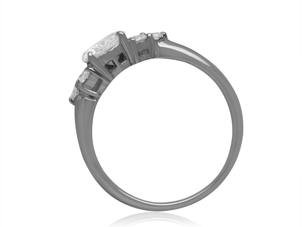 Anello di fidanzamento in platino e diamanti naturali, 1,35 CT TDW - Valutazione $8800 In condizioni ottime in vendita a Suwanee, GA