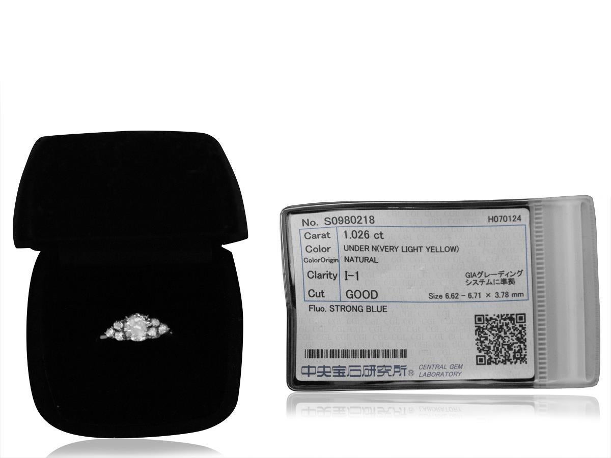 Anello di fidanzamento in platino e diamanti naturali, 1,35 CT TDW - Valutazione $8800 in vendita 4