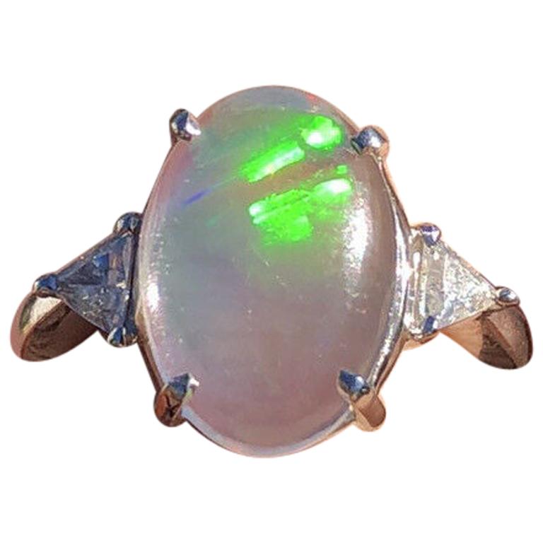 Platinum Natural Opal and Diamond Ring 4.06 Carat 9g For Sale