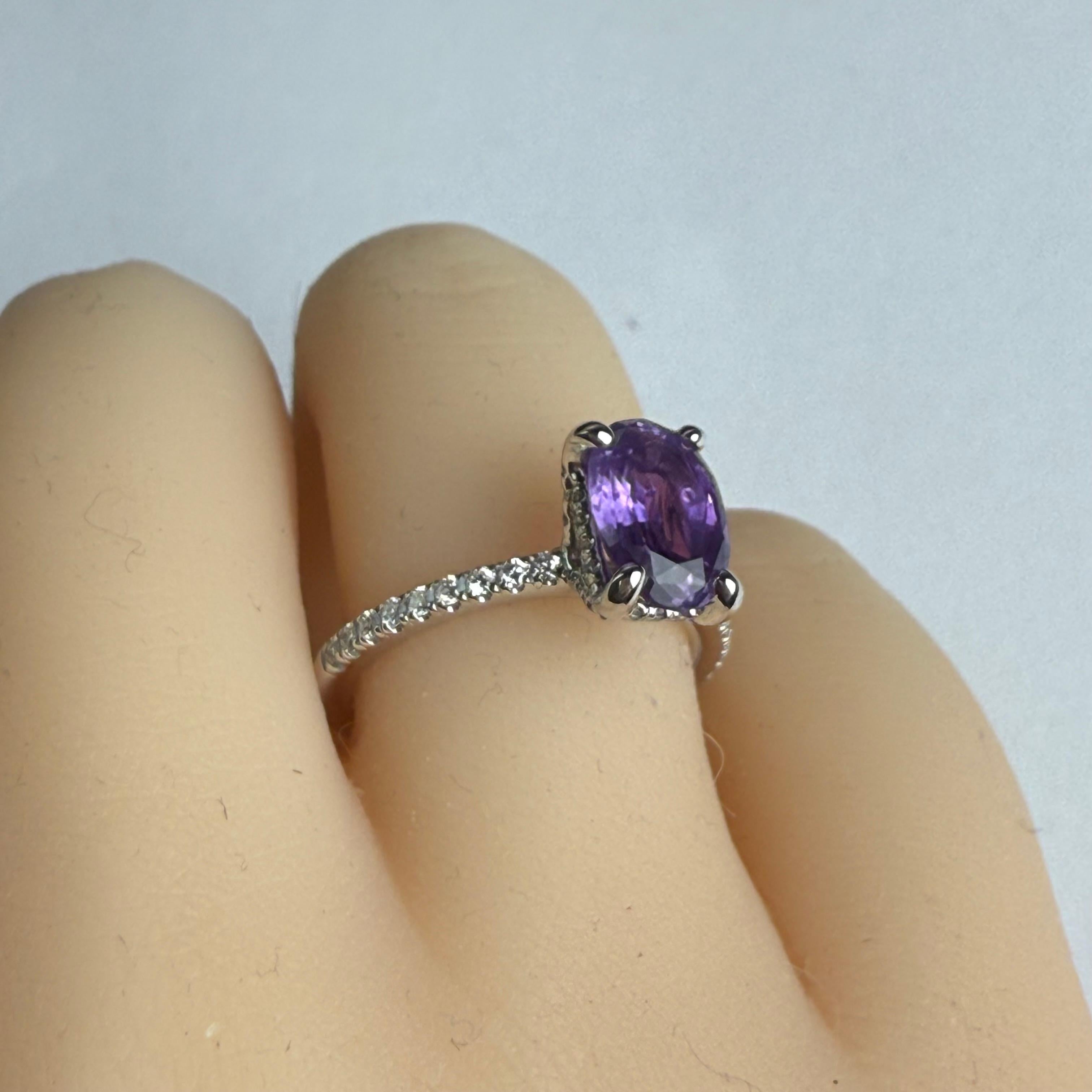 Platin Natürlicher lila Ceylon Saphir und Diamant Ring GIA zertifiziert im Angebot 1