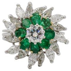 Platin Natürlicher Runder Marquise Halo Diamant & Smaragd Kuppel Cocktail Ring