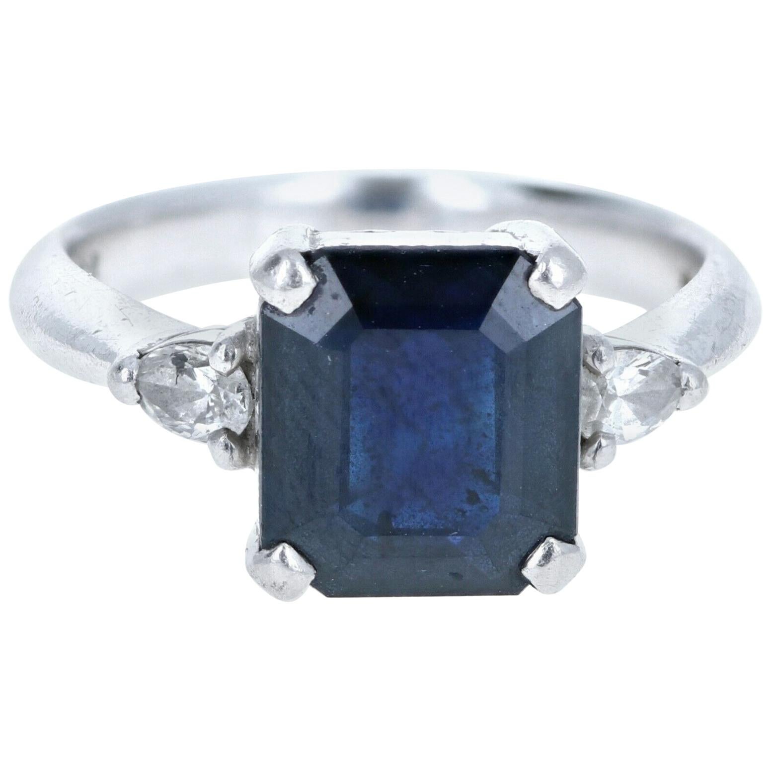 Platinum Natural Sapphire and Diamond Ring 3.72 Carat
