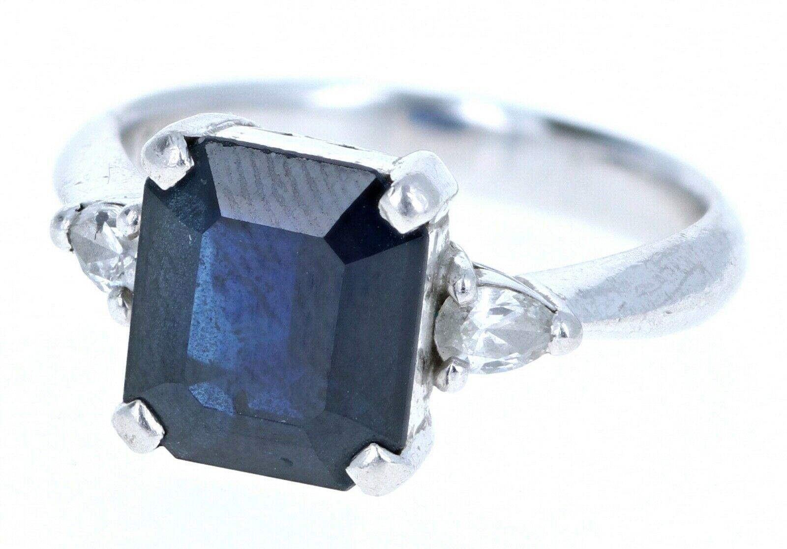 Women's or Men's Platinum Natural Sapphire and Diamond Ring 3.72 Carat