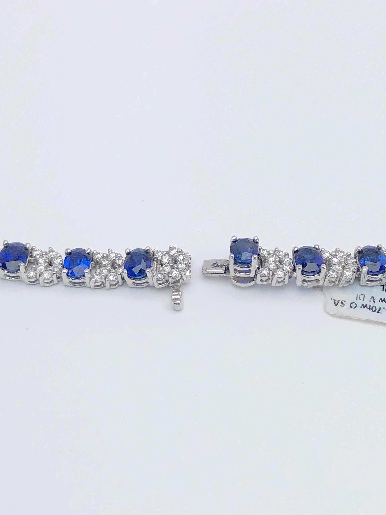 Platinum Necklace 33.70 Carat Oval Blue Sapphires and 13.22 Carat Diamonds 4