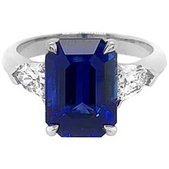 Platinum Octagonal 7.03 Carat Sapphire 0.84 Carat Diamond Ring