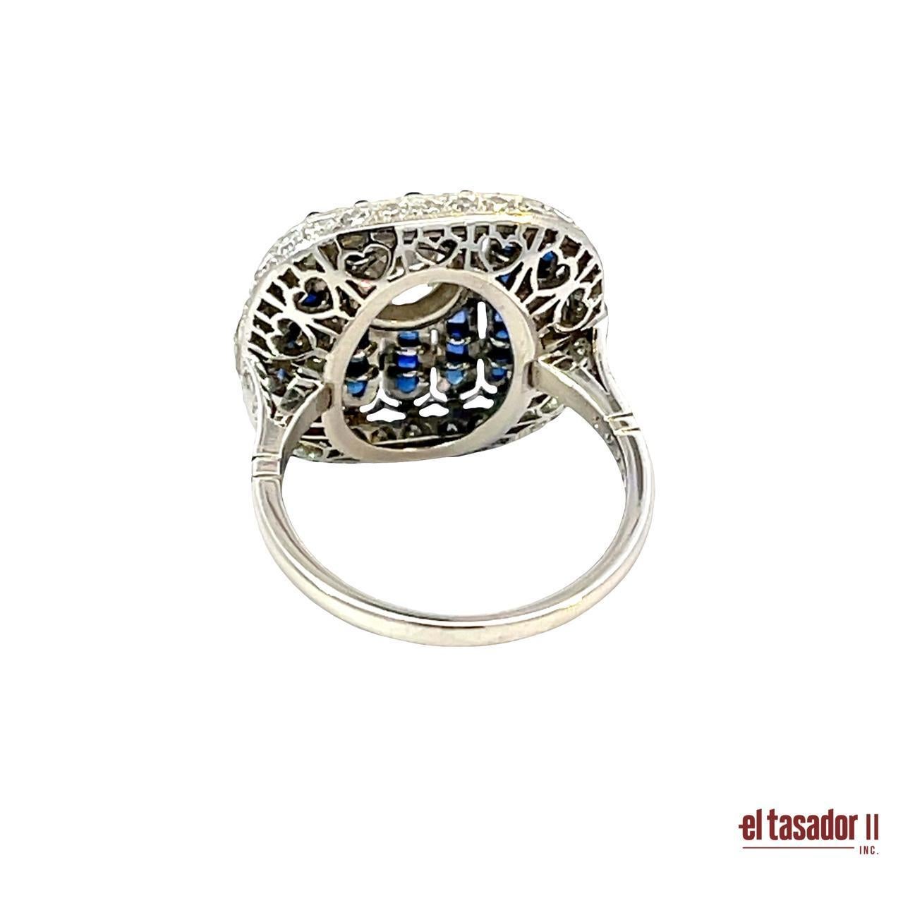 Platinum Art Deco Ring with 0.96ct Center Diamond and 3.73ct Sapphires In New Condition For Sale In Aventura, FL