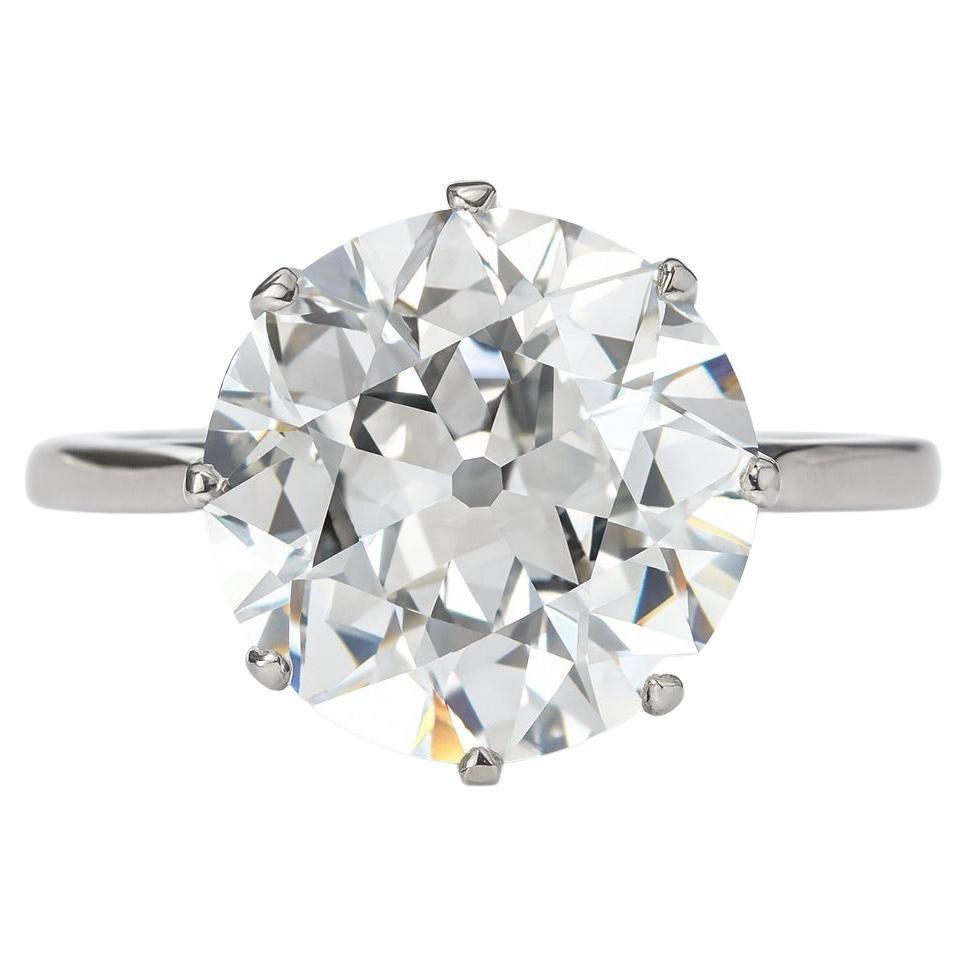 Anello di fidanzamento in platino con diamante vecchio taglio europeo - 4,60 carati

Esempio mozzafiato di eleganza senza tempo, questo anello di ispirazione vintage mette in mostra l'intramontabile bellezza del taglio Old European Cut, rinomato per