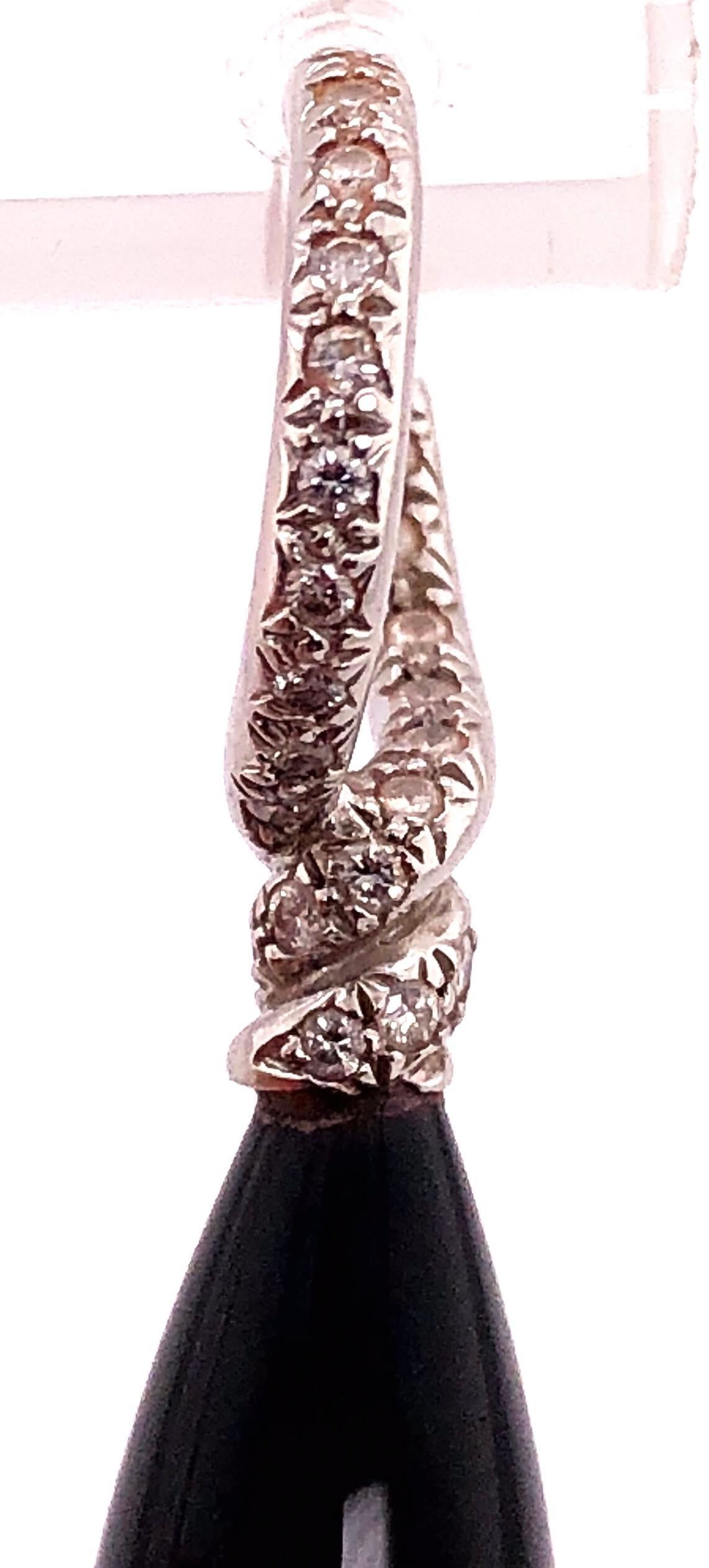 Platinum Onyx Earrings with Round Diamonds In Good Condition For Sale In Manhasset, NY