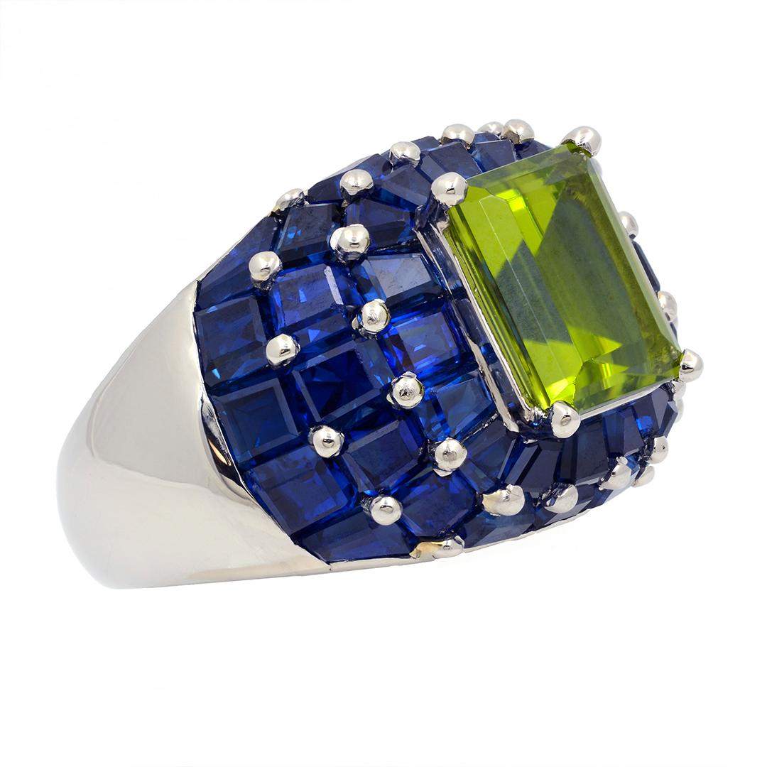 Women's Platinum Oscar Heyman Peridot and Sapphire Domed Ring