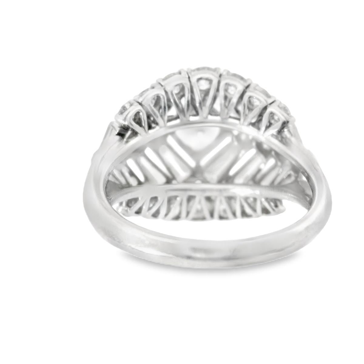 Platin Oscar Heymann 1960er Jahre Cluster-Diamant-Cluster  Ring Serial Nr. 44651 -  -D3.50cts (Rundschliff)