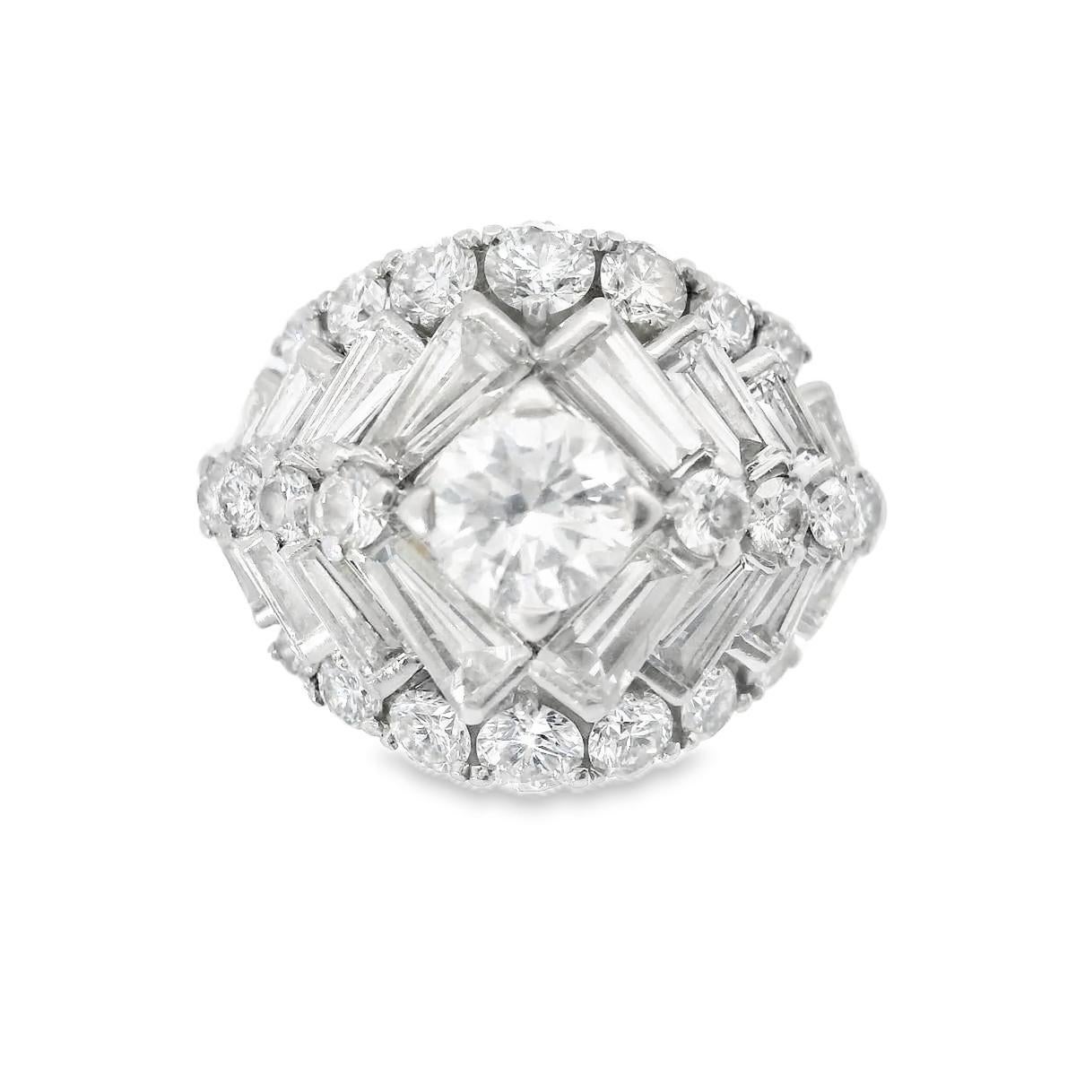 Platin Oscar Heymann 1960er Jahre Cluster-Diamant-Cluster  Ring Serial Nr. 44651 -  -D3.50cts im Zustand „Gut“ in New York, NY