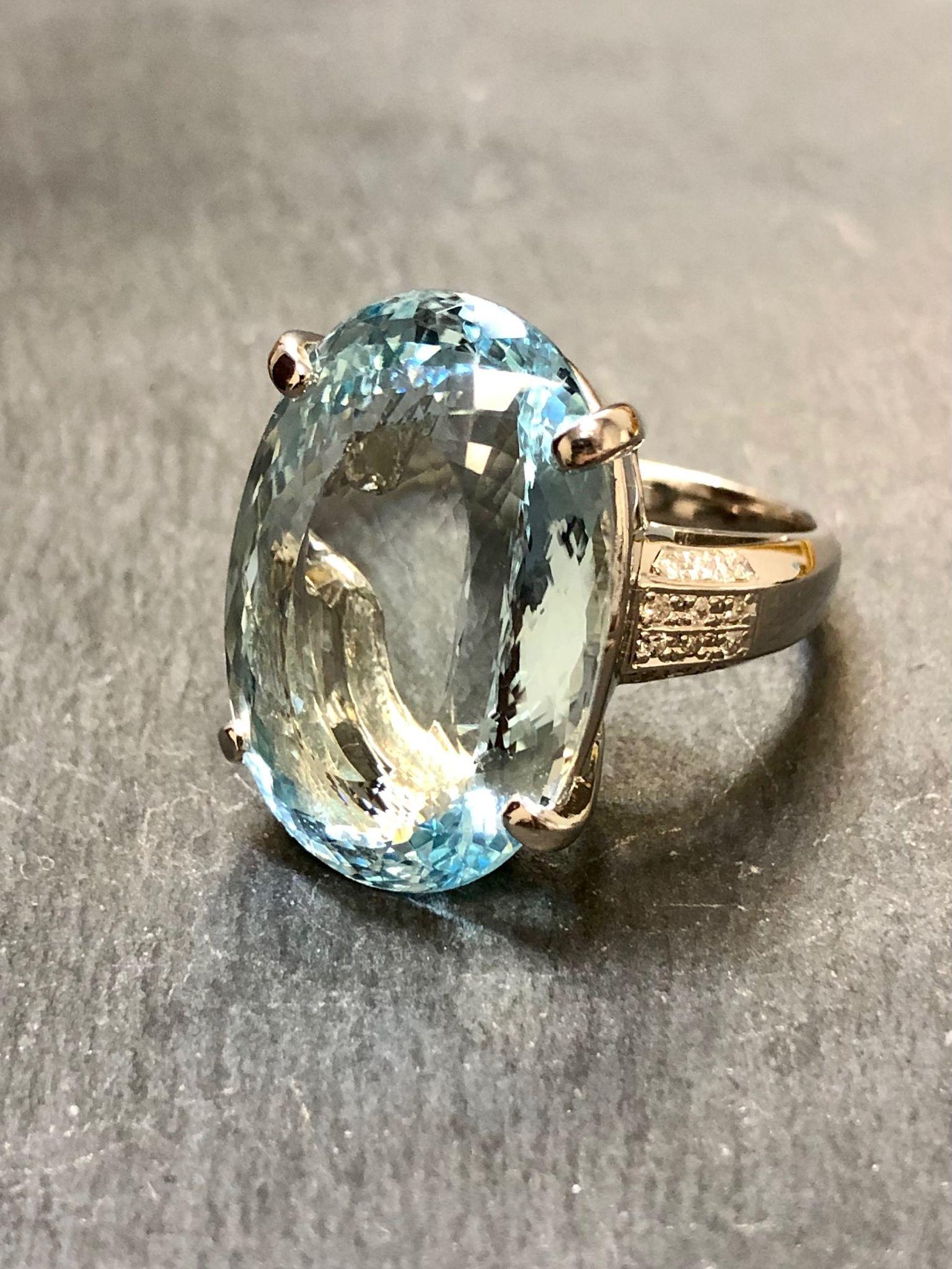 Contemporary Platinum Oval Aquamarine Diamond Ring For Sale