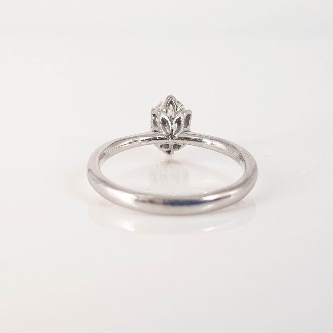 Platinum Oval Diamond Ring In Excellent Condition For Sale In Cape Town, ZA