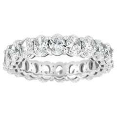 Anillo de Platino con Diamante Eterno Oval '4 Quilates