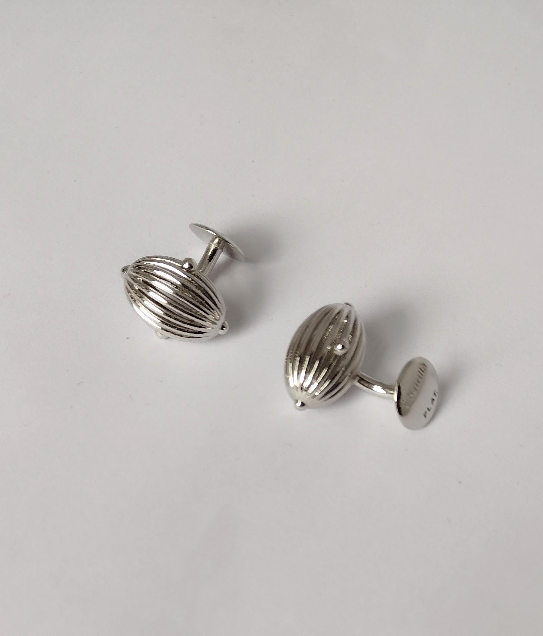 Women's or Men's Platinum Oval Wire Sphere Cufflinks For Sale