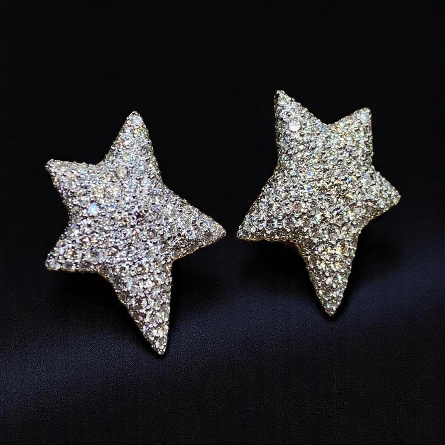 da uomo o donna Orecchini in platino Pavé Diamond Shooting Star Omega Back Huggie 4ctw in vendita