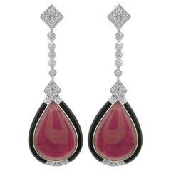 Platin-Ohrringe mit birnenförmigem Cabochon, Rubin, Diamant und schwarzem Onyx