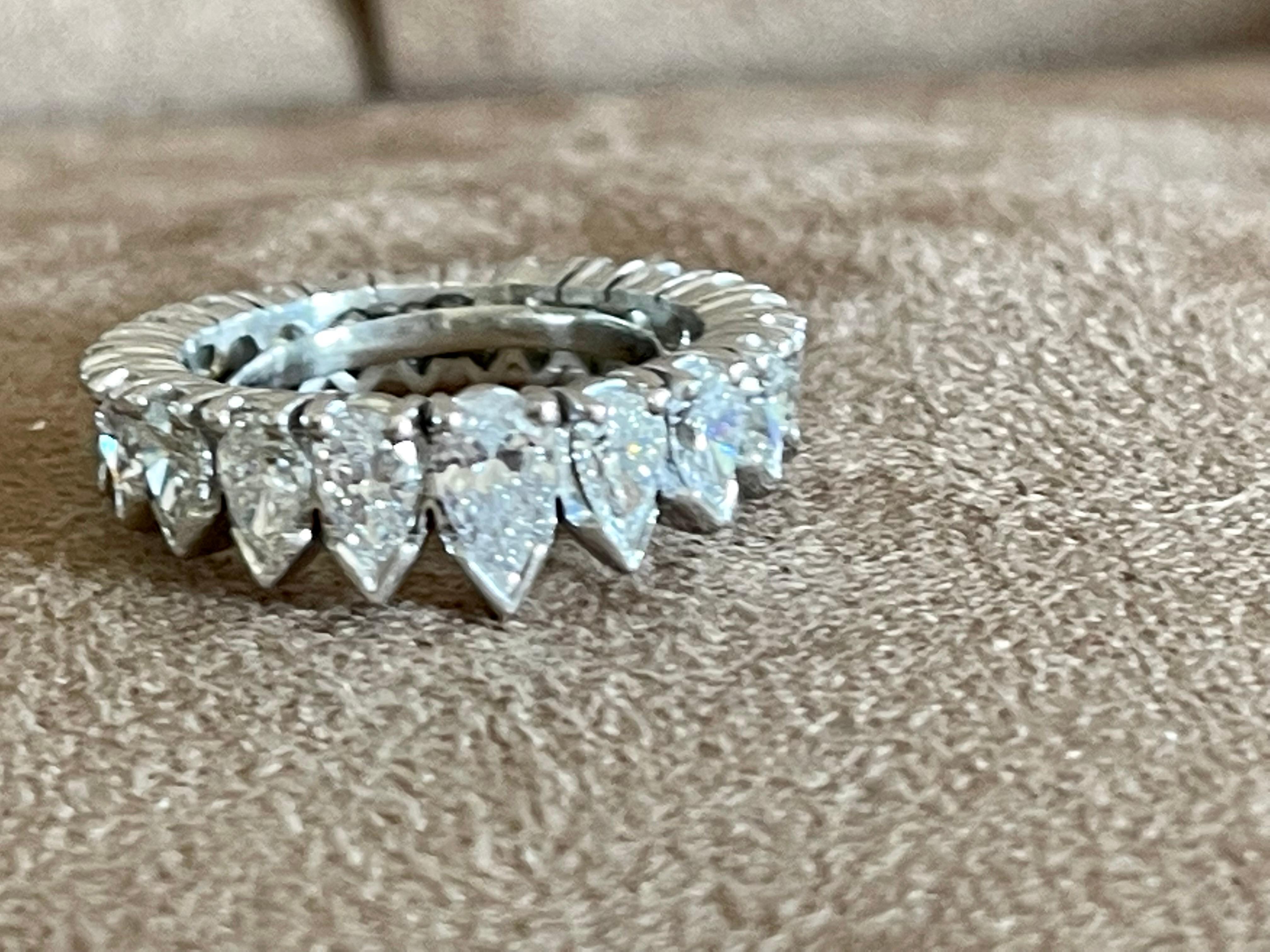 Platinum Pear Shape Diamond Eternity Ring 4.20 ct In Good Condition For Sale In Zurich, Zollstrasse