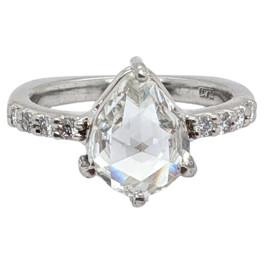 Anello in platino con diamante a forma di pera e taglio a rosa, con montatura europea - Misura ~3,5