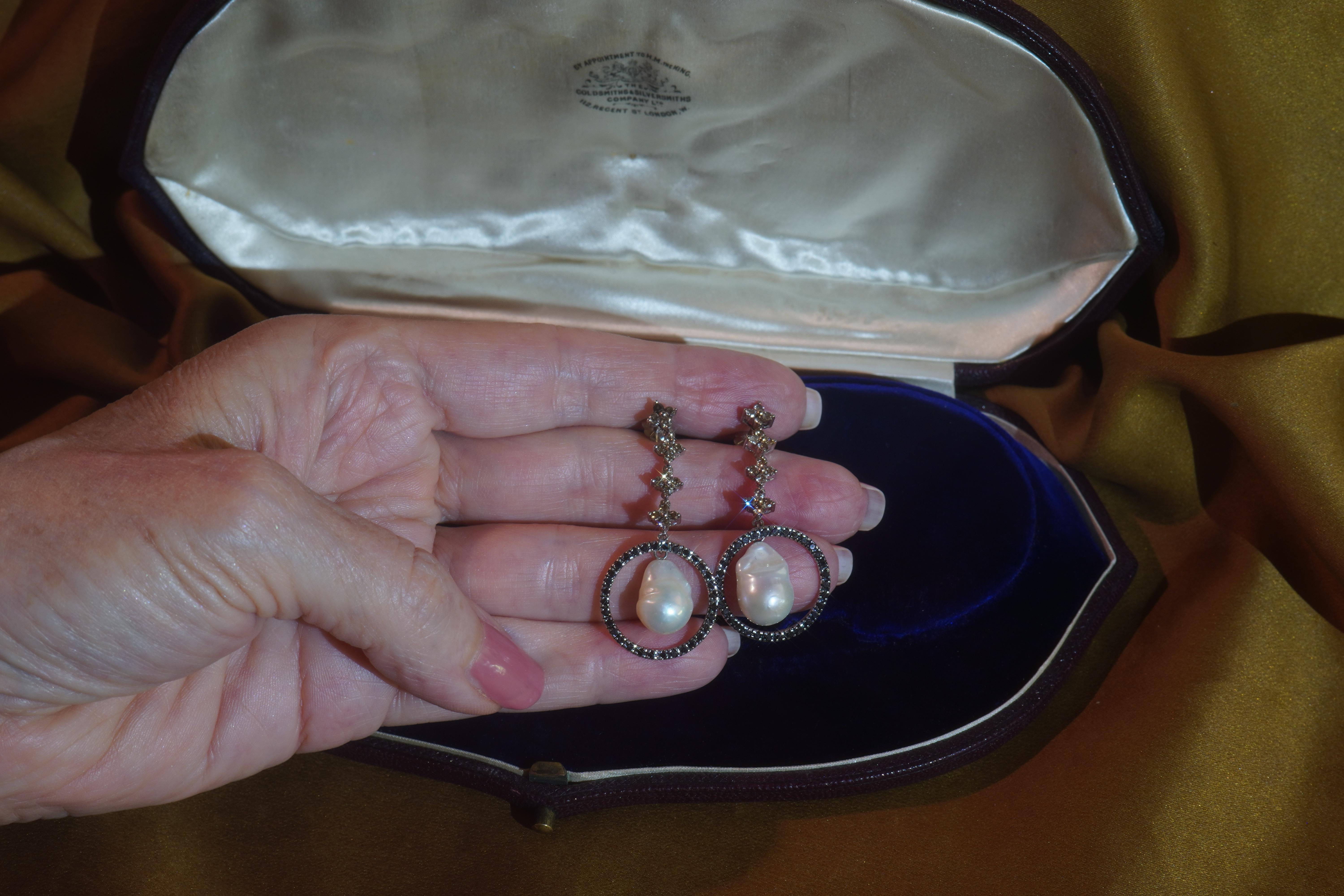 Women's Platinum Pearl Diamond Champaign Earrings Black Southsea Vintage Baroque 2.24 CT
