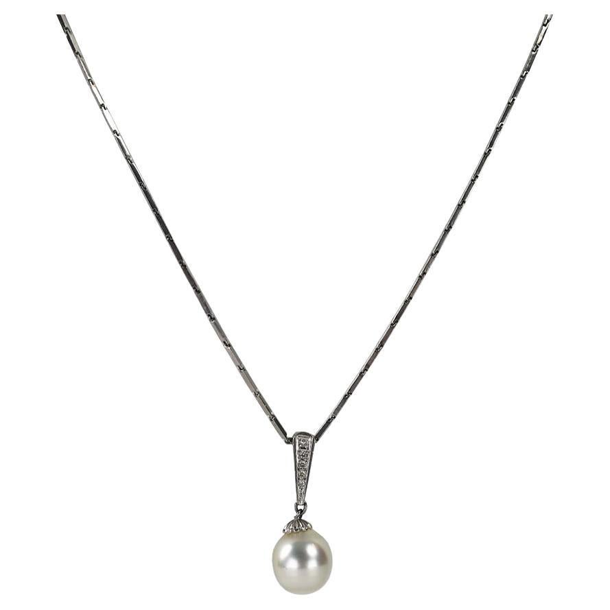 Collana di platino con perle e diamanti 15,6g in vendita