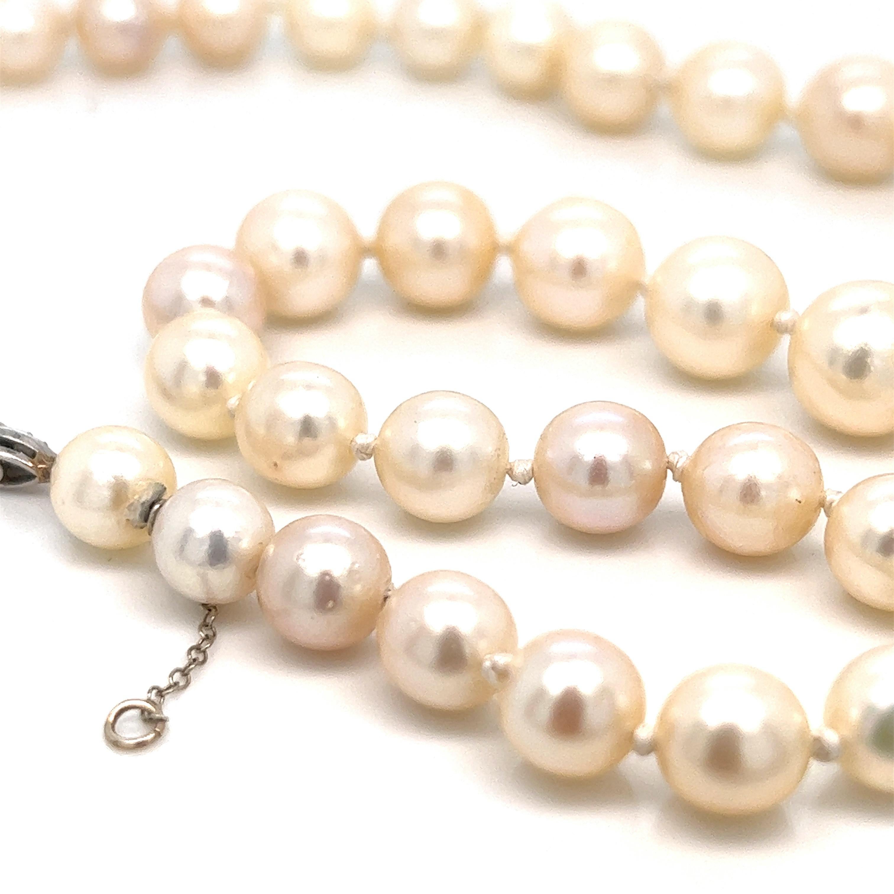 Halskette aus Platin mit Perlen und Diamanten (Marquiseschliff) im Angebot