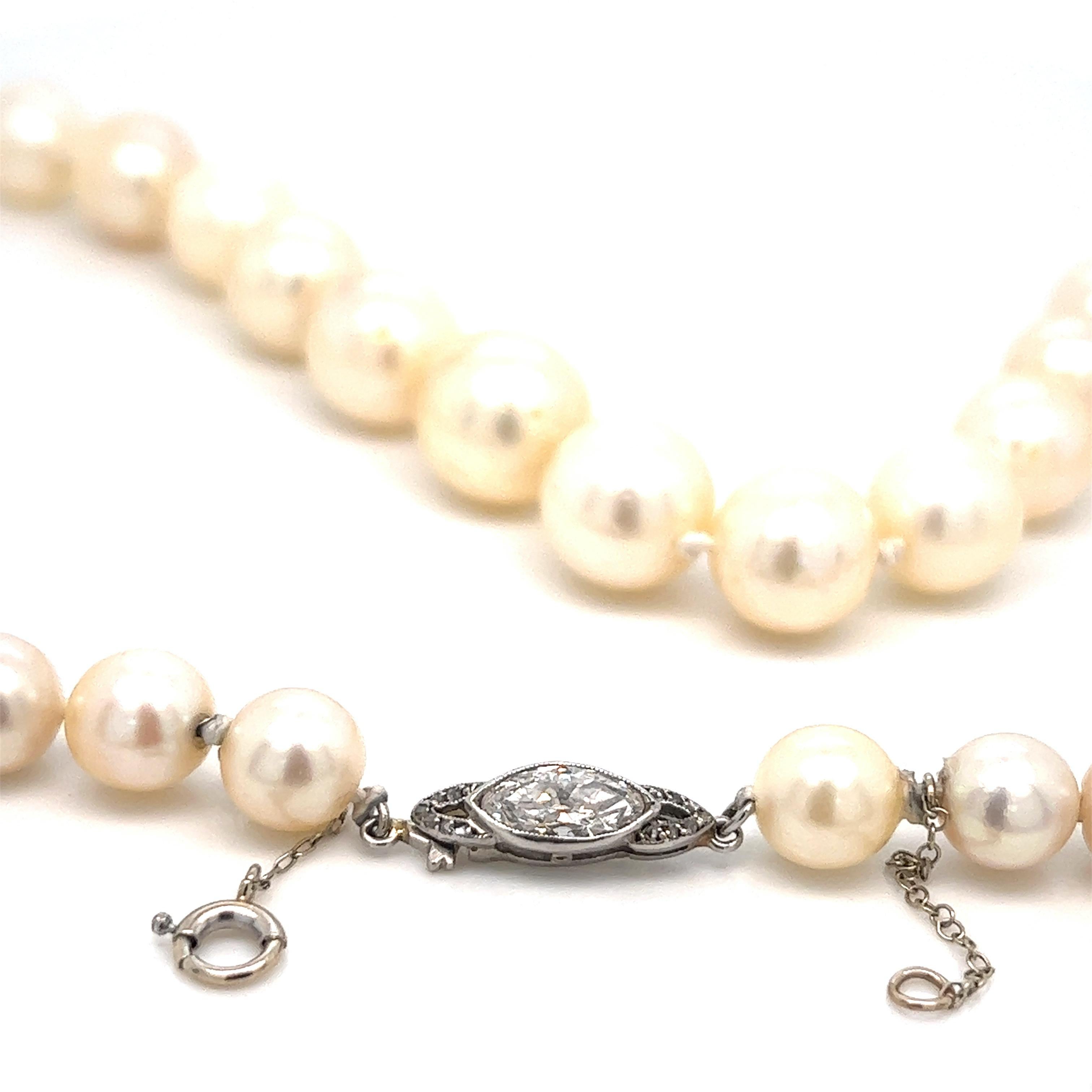 Halskette aus Platin mit Perlen und Diamanten Damen im Angebot