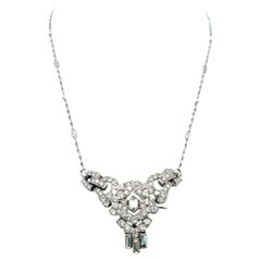 Collar con colgante de platino, broche y alfiler con diamantes de 2,77 ct, corte mixto, color H y pureza VS, y perlas