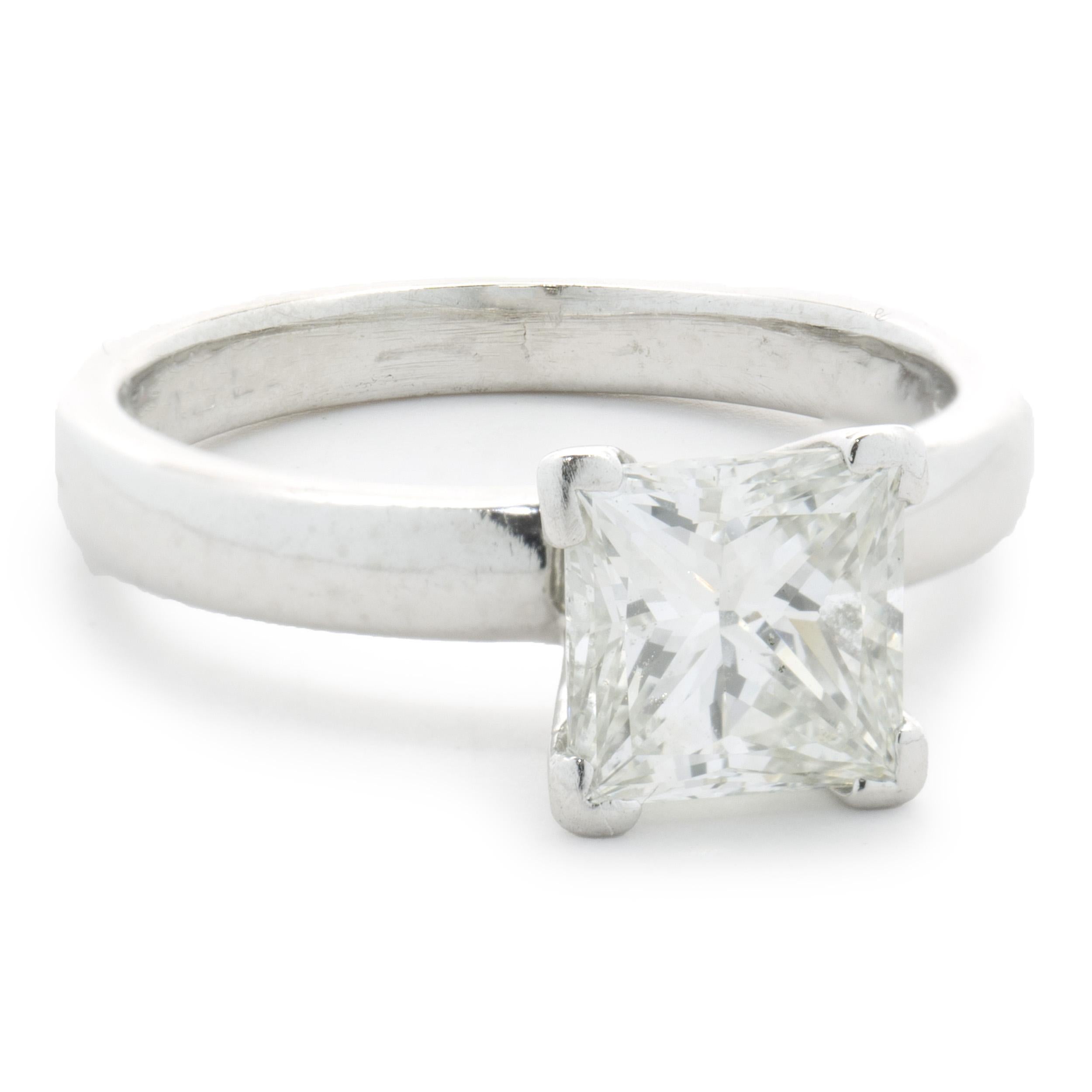 Women's Platinum Princess Cut Diamond Engagement Ring For Sale