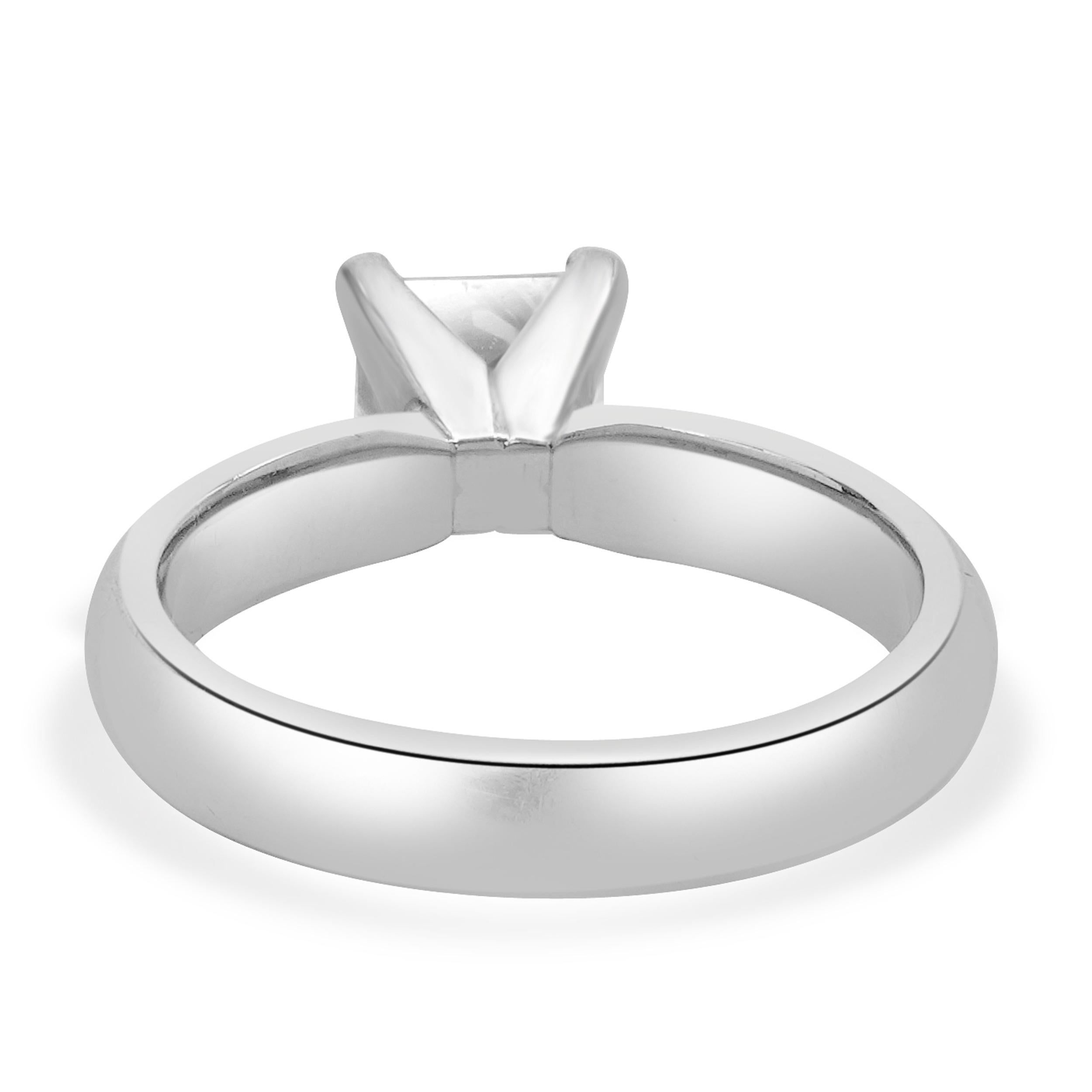Women's Platinum Princess Cut Diamond Engagement Ring For Sale