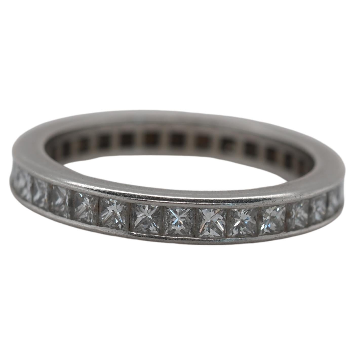 Platin-Eternity-Ring mit Diamant im Prinzessinnenschliff 3,00 Karat Größe 8,25 im Angebot