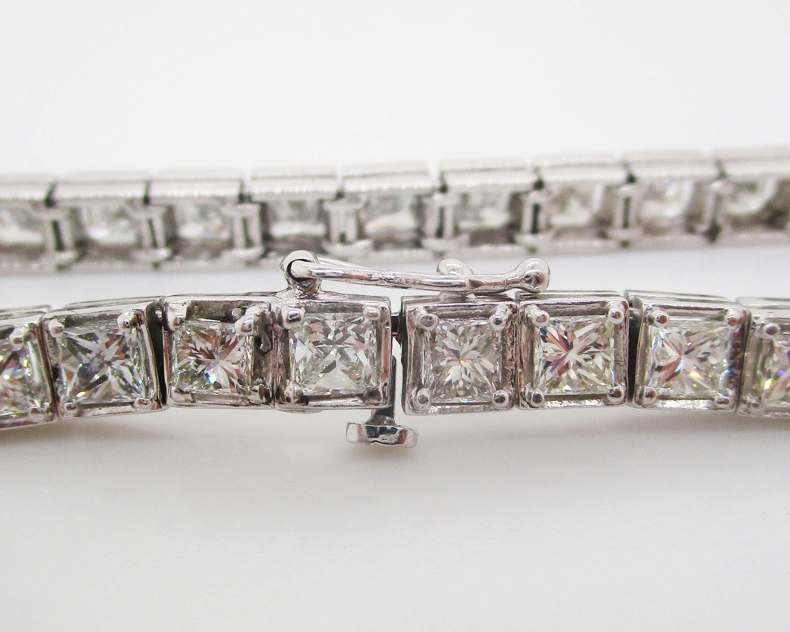 Women's Platinum Princess Cut Diamond Line Bracelet For Sale