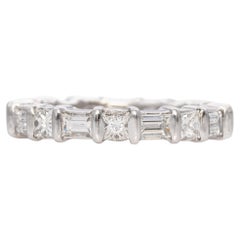 Platin Prinzessin & Smaragdschliff 2,25 TCW Diamant Ewigkeits-Ehering